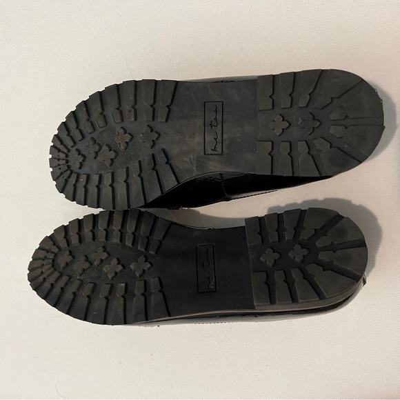 Chain Link Patent Loafer - Picture 2 of 6